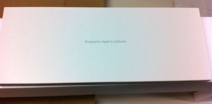 iMac付属品の箱
